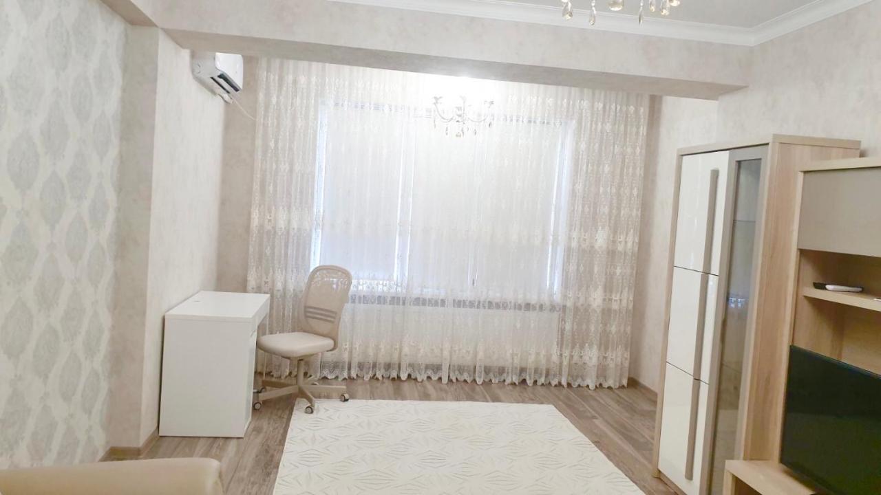 Center Apartment On Albisoara Street Chişinău Eksteriør billede