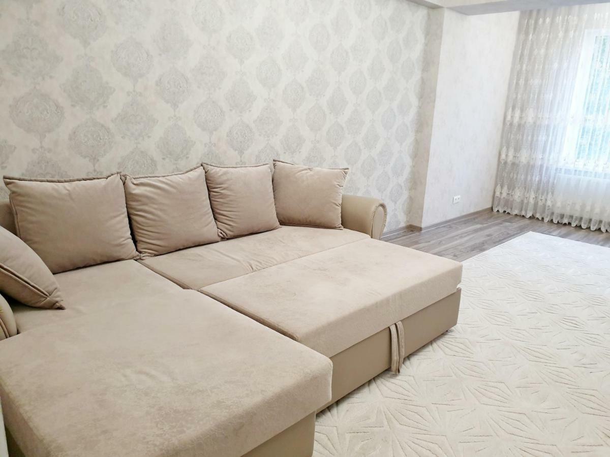 Center Apartment On Albisoara Street Chişinău Eksteriør billede