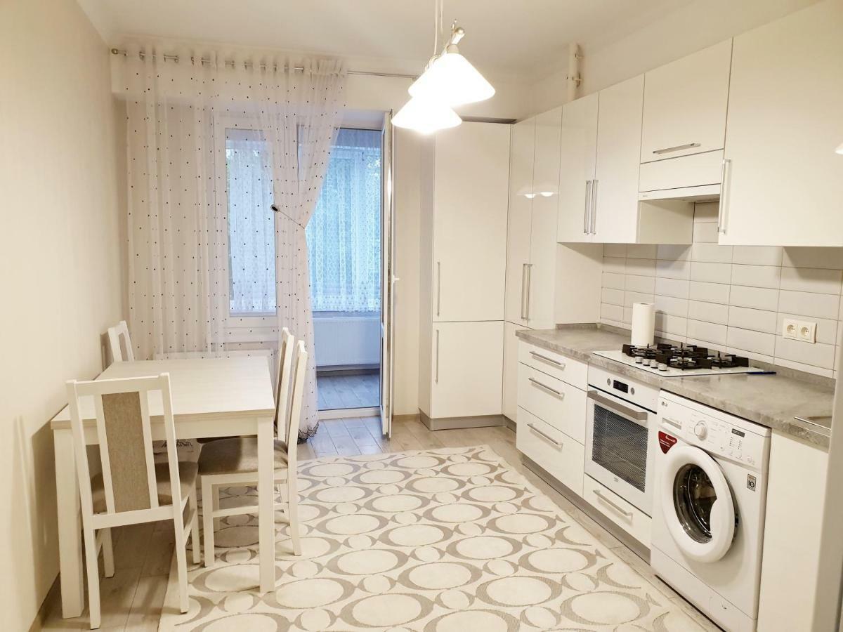 Center Apartment On Albisoara Street Chişinău Eksteriør billede