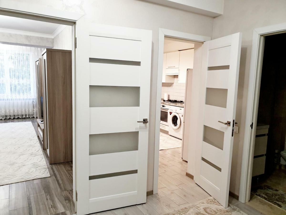 Center Apartment On Albisoara Street Chişinău Eksteriør billede